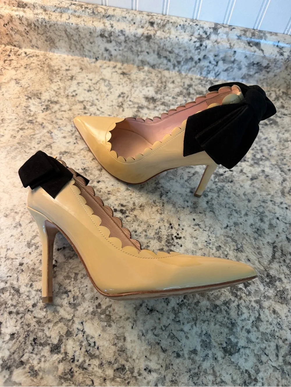 kate spade ♠️ Maxine Nude Scalloped Patent Pointed-Toe Stiletto Heels Black Bow
